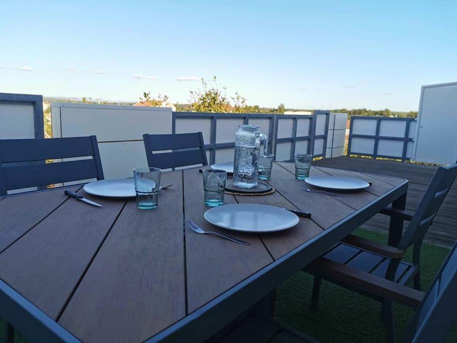 Le Petit Roof Top*Clim*Wifi Miramas Bagian luar foto